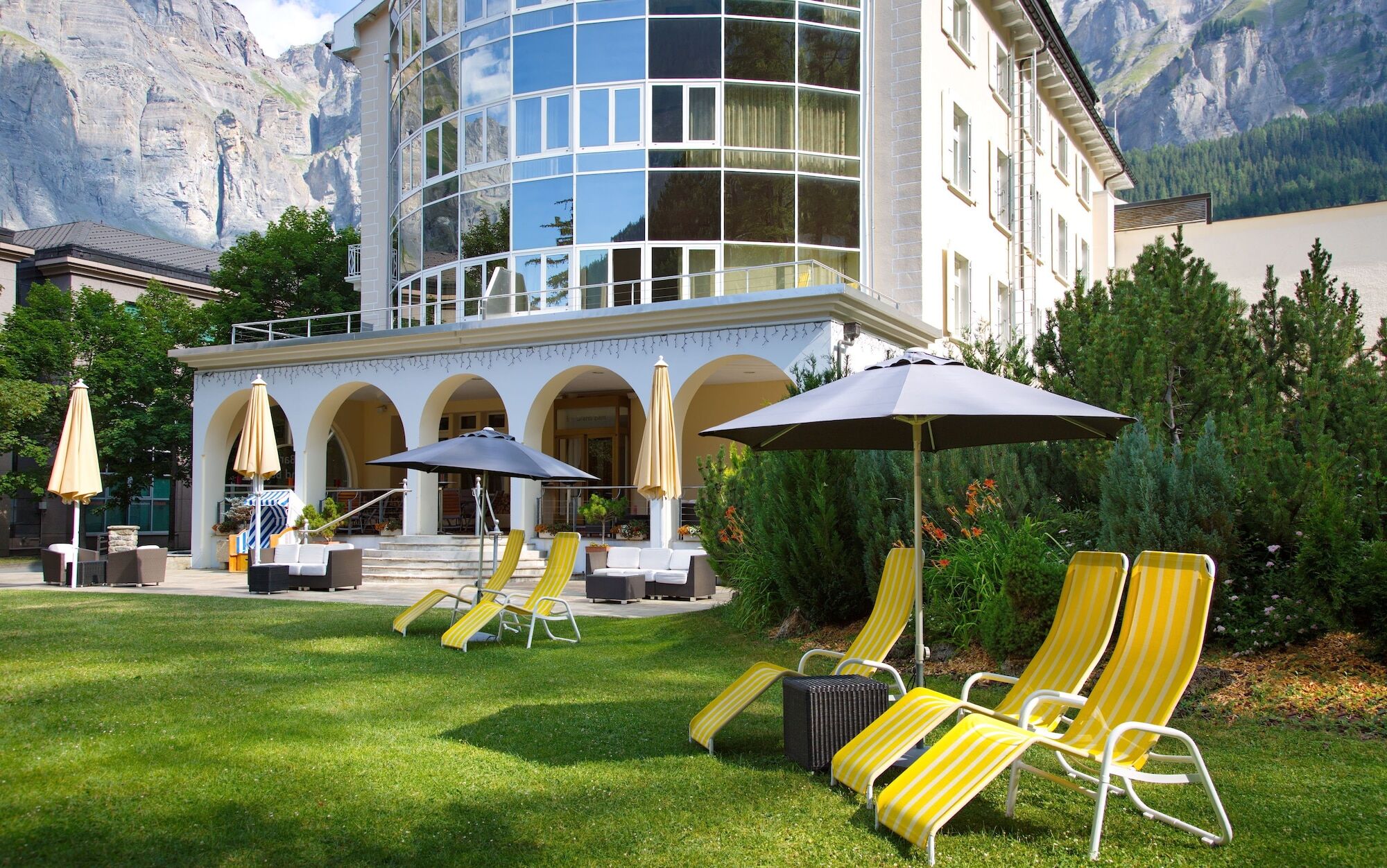 De France By Thermalhotels Leukerbad Exterior photo